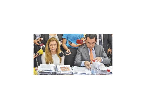 Refutan a procesado y niegan que la Fiscalía hizo plantar pruebas