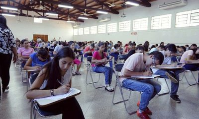 Habilita plataforma online para postulaciones a becas de Itaipú