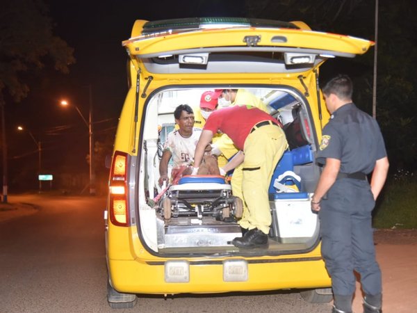 Hombre golpeado y apuñalado clama por su perro