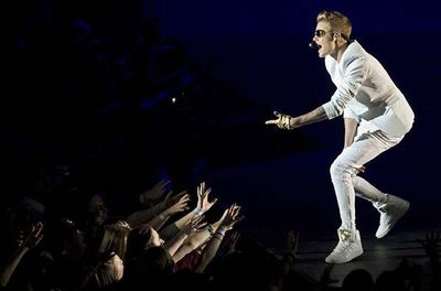 Justin Bieber acerca a los fans su álbum más íntimo en Londres - Música - ABC Color