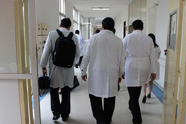 Unos 1400 funcionarios de blanco presentaron reposo por dengue