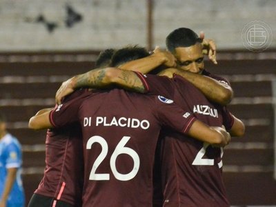 Lanús supera con facilidad a la Católica de Ecuador