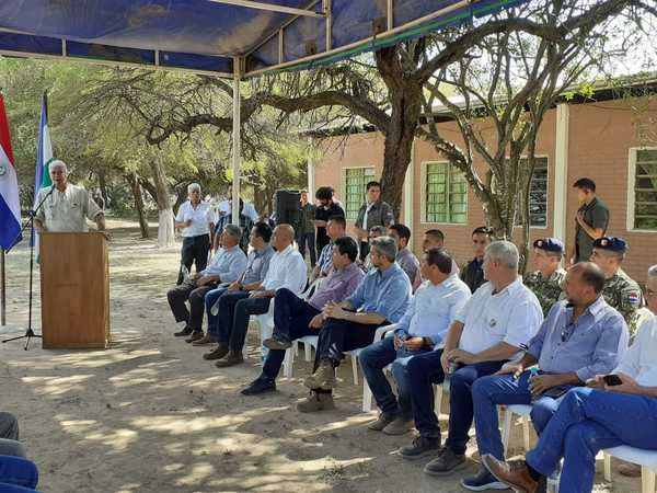 Gobierno conecta comunidades olvidadas del Chaco con estratégica obra vial - .::RADIO NACIONAL::.