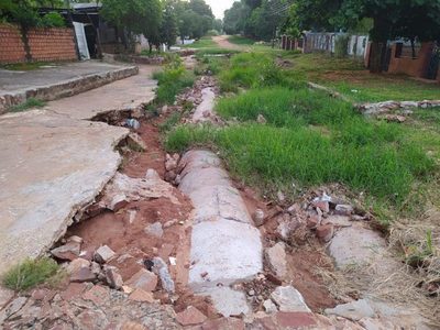 Así luce la calle Luxenburgo del barrio Santa Ana de San Lorenzo | San Lorenzo Py