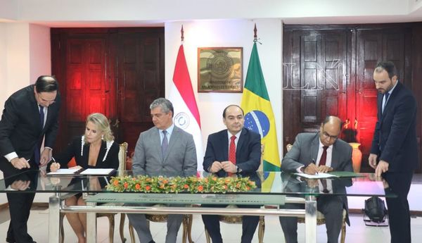 Se oficializa acuerdo automotriz