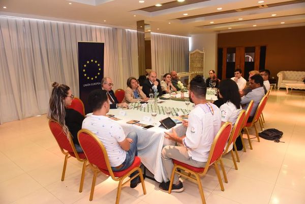 Embajadores de la Unión Europea de visita en el Este  - ABC en el Este - ABC Color