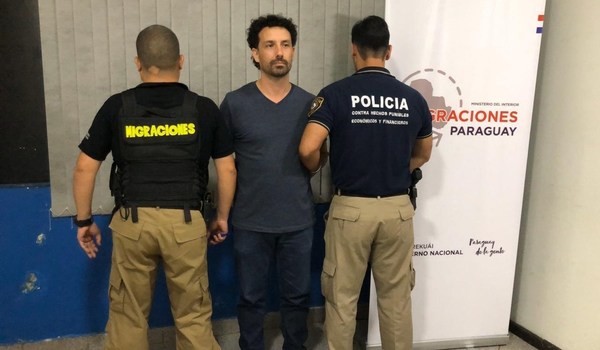 Expulsaron del país a brasileño prófugo de la justicia de su país - ADN Paraguayo