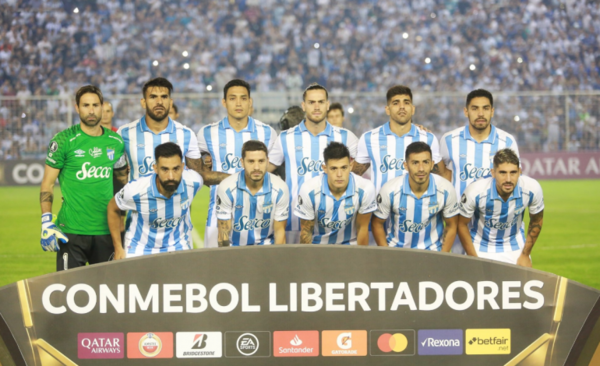 HOY / Tucumán gana, fuerza los penales y elimina al Strongest