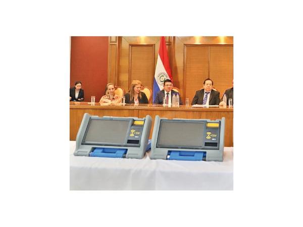 El TSJE finaliza la adjudicación para las máquinas de voto