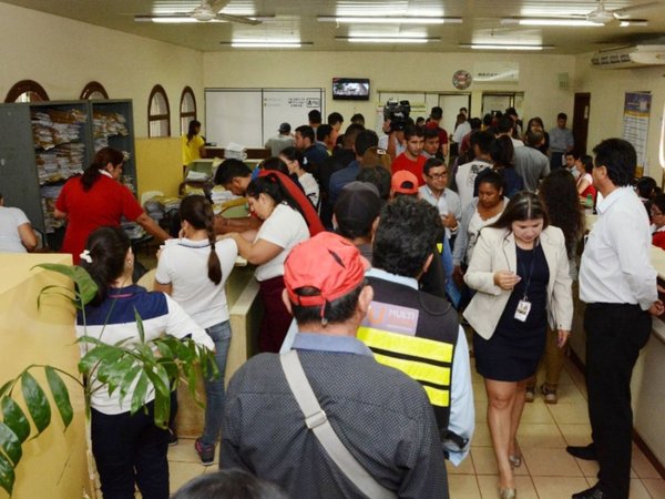 El intendente de CDE admite que tiene recomendados de los ediles