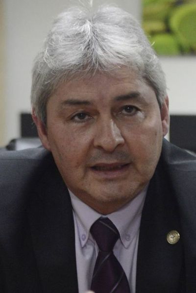 Magistrado se retira y reitera disconformidad con proceso - Judiciales y Policiales - ABC Color