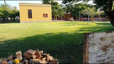 Escuela inicia clases sin muralla completa en Concepción