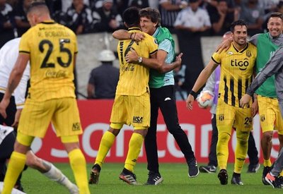 ¡Lo volvió a hacer! Guaraní eliminó al Corinthians | Noticias Paraguay
