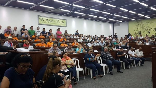Tercerización costaría 10 veces más según denunciantes