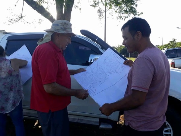VECINOS DEL B° SAN ISIDRO INTENSIFICAN TAREAS DE PREVENCIÓN CONTRA EL DENGUE