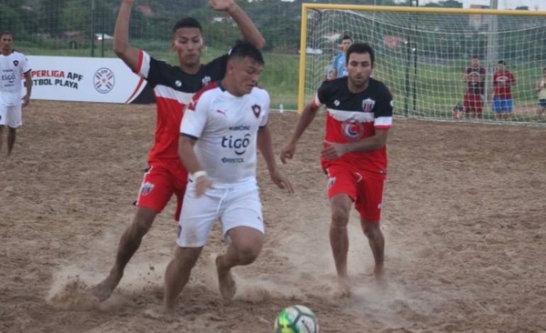 HOY / Muchos goles en el inicio de la Superliga de fútbol de playa