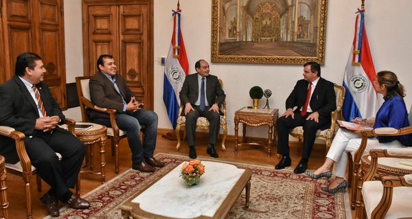 Solicitan ampliar horario de circulación en el paso fronterizo Ayolas-Ituzaingó | .::Agencia IP::.