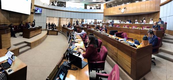 Senadores “salvan” Ley de control al financiamiento político