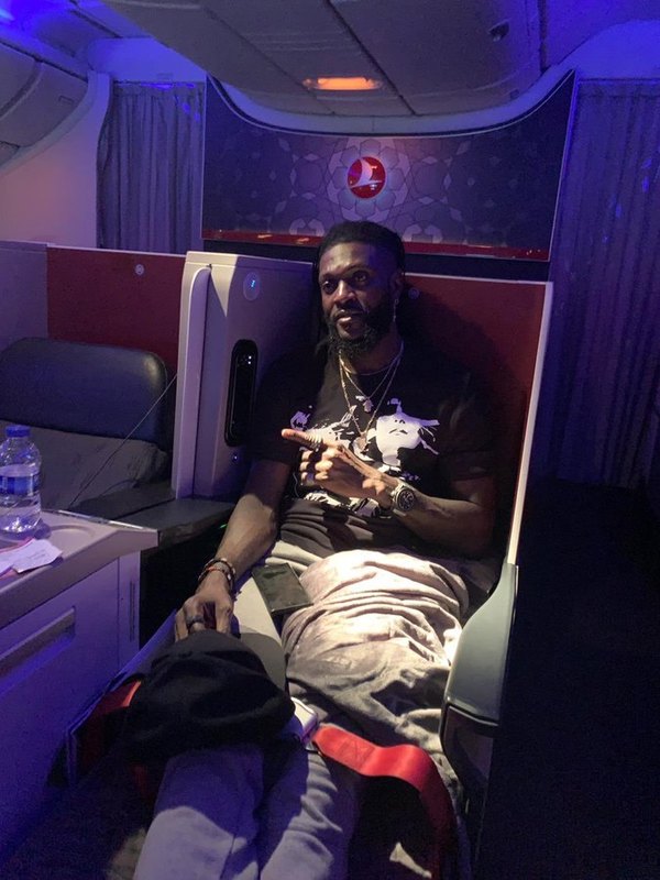 Adebayor, rumbo a Paraguay