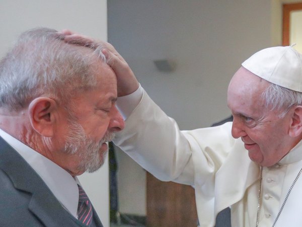 Papa Francisco recibió a Lula en el Vaticano