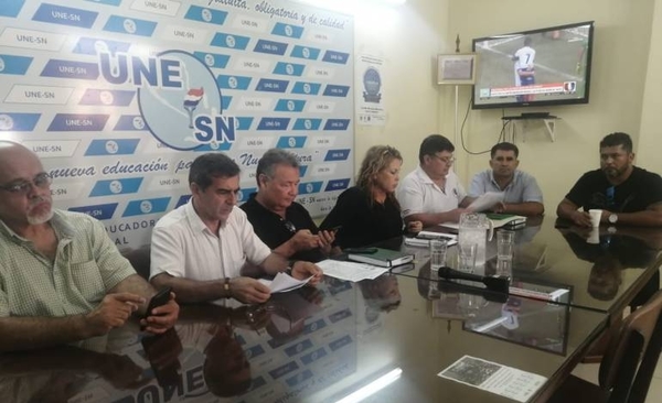 HOY / Un tercer sindicato amenaza con huelga a MEC y pone en jaque el inicio de clases