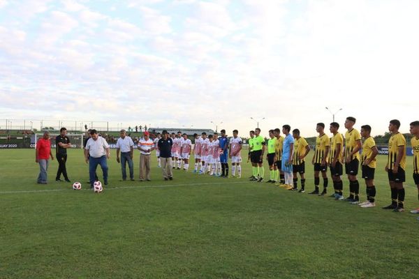 Puntapié inicial en Formativas - Fútbol - ABC Color