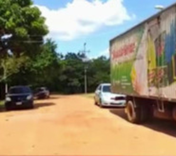 Coronel Oviedo: Exempleado atraca a camión transportador de productos - Paraguay.com