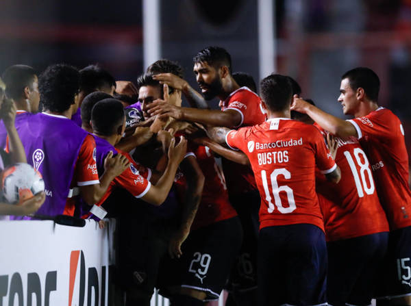 Independiente sufre para vencer al benjamín Fortaleza