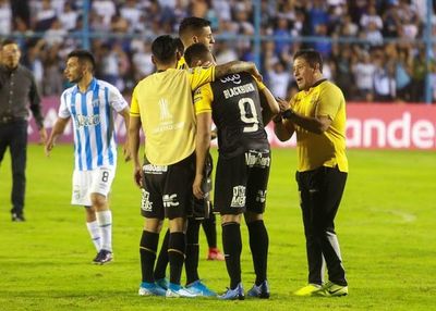 Se disculpa por el penal malogrado - Fútbol - ABC Color