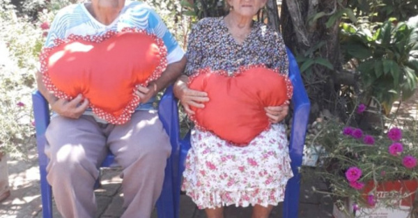 Abuelitos festejan ¡70 años de casados!