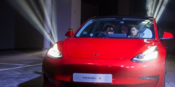 Tesla venderá acciones para recaudar unos US$ 2.000 millones