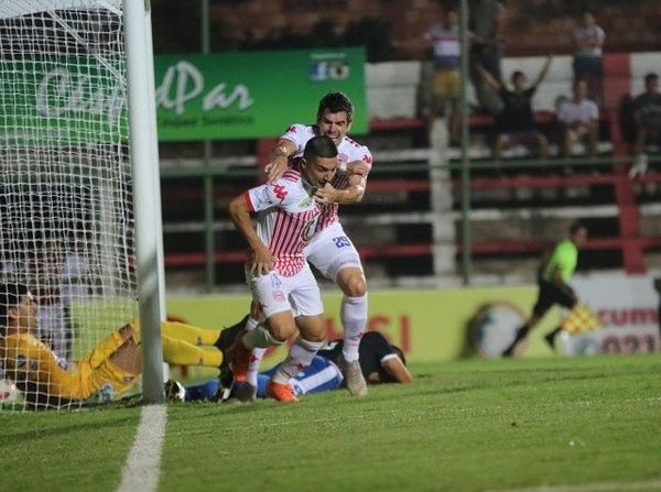 San Lorenzo festeja en su casa contra 12 de Octubre de Itauguá