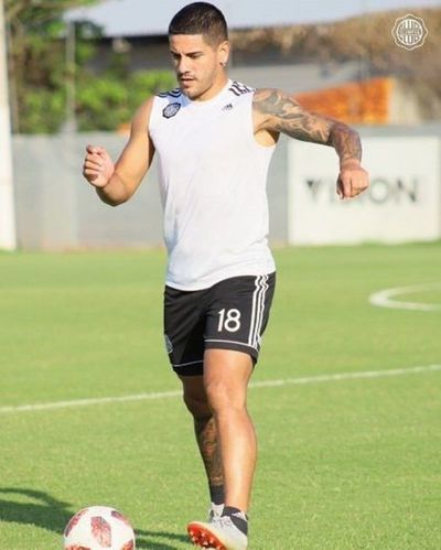Olimpia alista al Pollo Recalde para enfrentar a Libertad