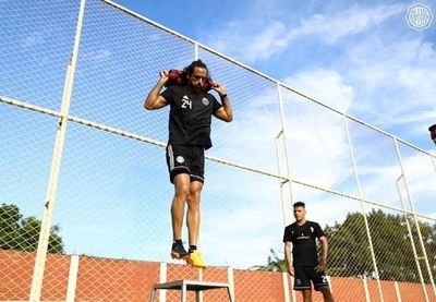 Olimpia concluye preparación física en el Este