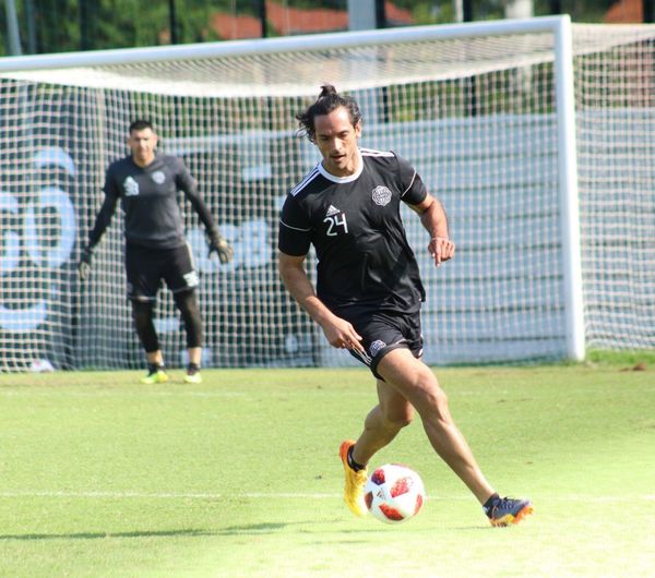 Olimpia retoma prácticas mirando el super clásico