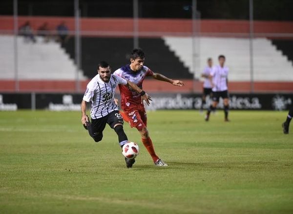 Libertad recibe a Nacional en La Huerta