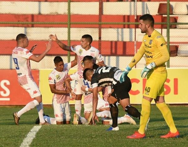 El Santo sufrió ante Santaní pero logró los 3 puntos