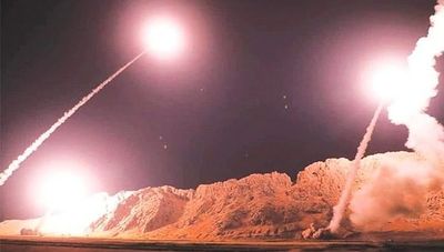 Irán atacó con más de una docena de misiles instalaciones estadounidenses en Irak