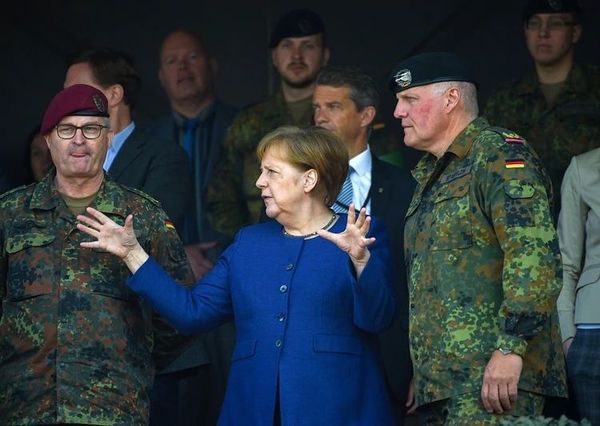 Angela Merkel dijo que Alemania destinará el 2% de su PBI a defensa recién en 2030, seis años después de lo acordado