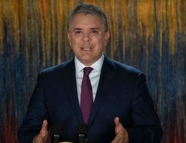 Iván Duque convoca diálogo nacional en Colombia tras protestas en su contra
