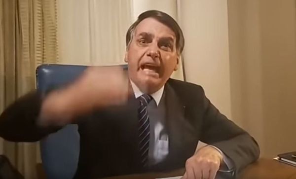 Bolsonaro amenaza con cancelar la licencia de TV Globo por vincularlo al asesinato de Marielle Franco