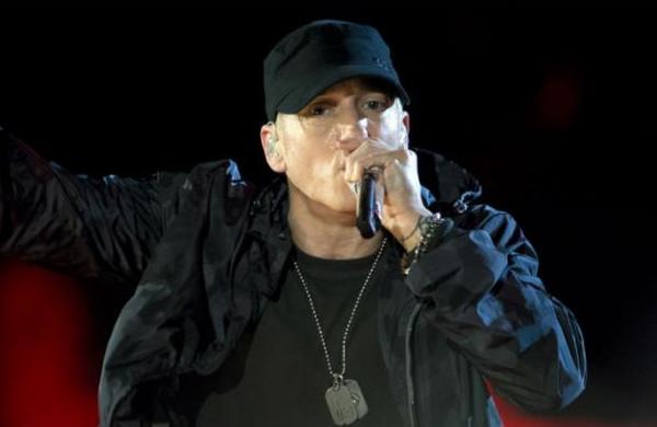 El día en que Eminem ganó un Oscar mientras dormía en su casa - SNT