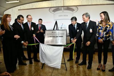 Itaipu llega a 2.700 millones de megawatts-hora (MWh) de energía - ABC en el Este - ABC Color