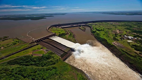 Itaipú bate récord y podría abastecer al planeta Tierra por 43 días