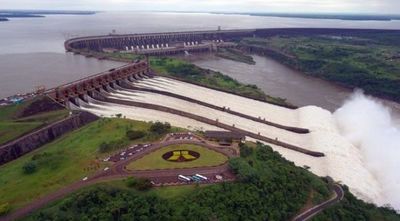 Si el planeta quedara sin energía, Itaipú podría hoy abastecerlo por 43 días