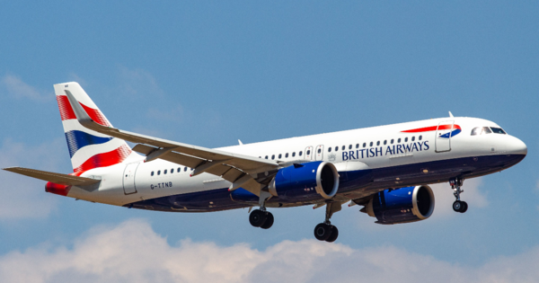 Avión bate récord de velocidad al volar durante tormenta