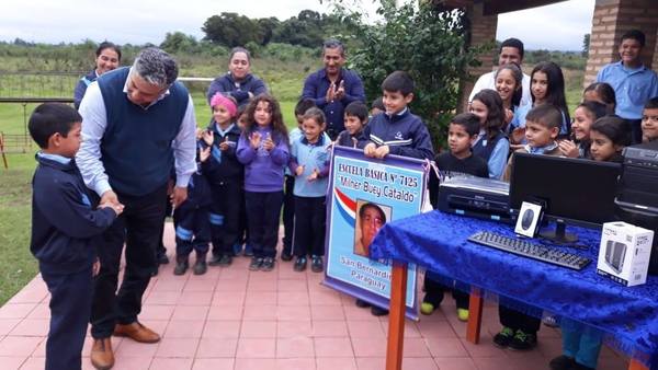 Gobierno Municipal deSan Bernardino apuesta siempre al progreso y la educación | Info Caacupe