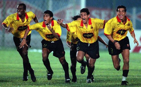 Los malos recuerdos de Cerro contra el Barcelona - Cerro Porteño - ABC Color