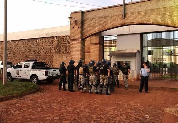 Policías y militares arrestados y sumariados por liberación de presos