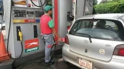 Crisis internacional golpeará el precio de los combustible en días